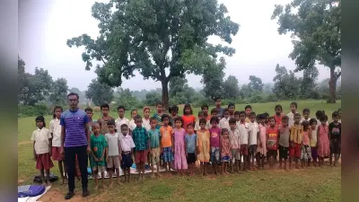 Teacher’s day 2022 : सड़क हादसे में गंवाया पैर, लेकिन शिक्षक नारायण महतो ने नहीं खोया हौसला