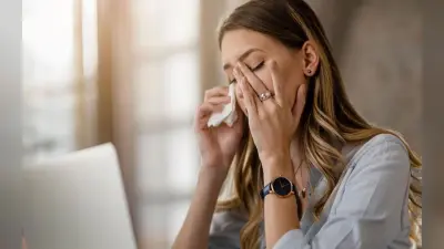 बारिश शुरू होते ही बढ़ने लगा Eye Flu का खतरा, जानें इससे बचने के उपाय