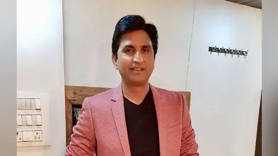 ‘शुक्र है, नेहरू से इंदिरा तक तो आए! विकास जारी है’, भाजपा सांसद पर कुमार विश्वास का तंज
