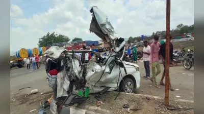 महाराष्ट्र : धुले में मुंबई-आगरा NH पर भीषण सड़क हादसा, 10 लोगों की मौत, 20 से अधिक घायल