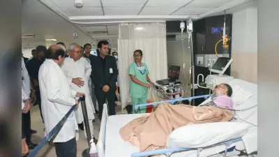 बिहार के मुख्य सचिव आमिर सुबहानी की तबीयत बिगड़ी, सीएम नीतीश कुमार ने अस्पताल पहुंचकर जाना हालचाल