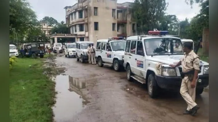 बिहार: 16 लोगों की संदिग्ध मौत मामले में लाइन हाजिर किया गया पूरा थाना, प्रभारी थानाध्यक्ष सस्पेंड
