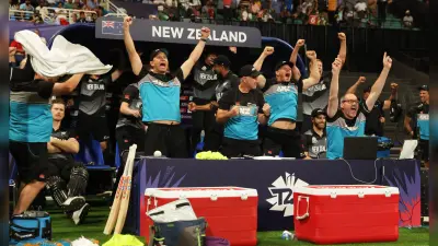 ENG vs NZ T20 WC: न्यूजीलैंड ने दी इंग्लैंड को मात तो लोगों को आई धोनी की याद, कैप्टन कूल की फोटो हुई वायरल
