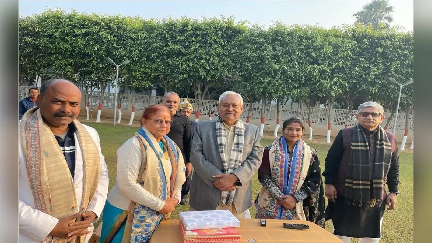 सीएम से मिलीं पटना की मेयर सीता साहू, शहर की इन कमियों को दूर करने के लिए सहयोग का किया अनुरोध