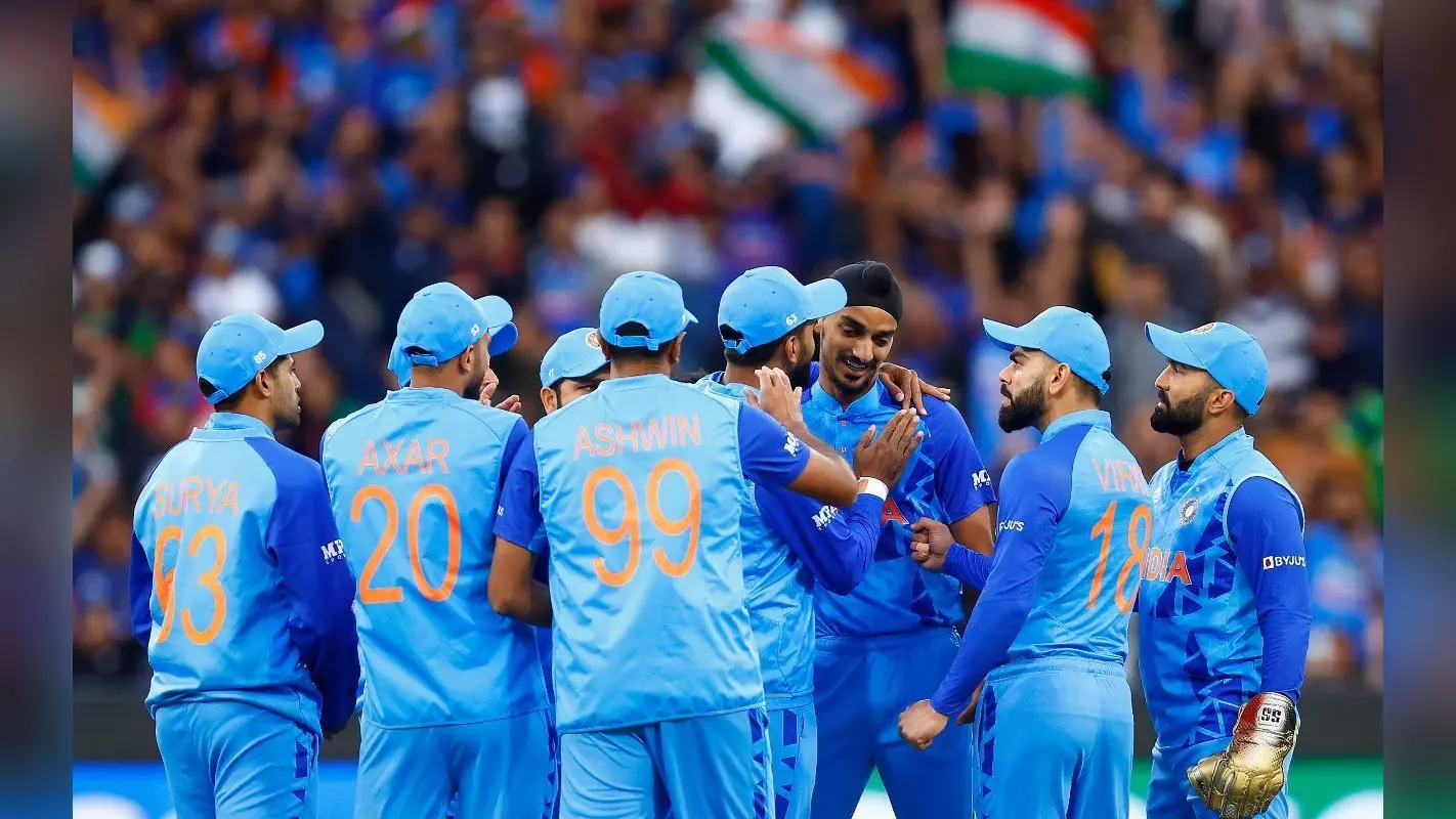 T20 World Cup: जसप्रीत बुमराह की गैरमौजूदगी में अर्शदीप सिंह ने टीम को संभाला, रोहित शर्मा ने की तारीफ