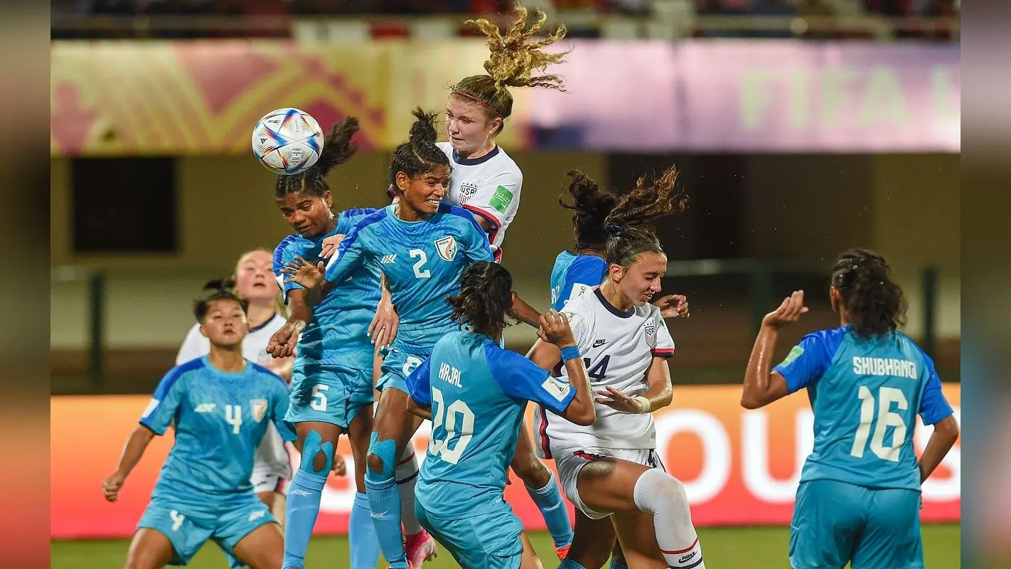 FIFA U17 Women’s WC: झारखंड की बेटी ने अपनी कप्तानी में अमेरिका से लिया लोहा,मजदूर मां-बाप ने भी देखा मैच