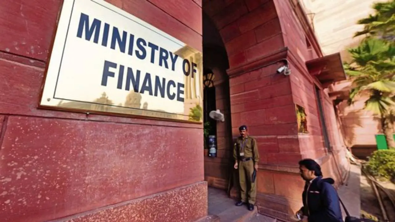 बजट में किए गए उपायों से भारत में 2023 के दौरान बढ़ेंगी नौकरियां, वित्त मंत्रालय ने कही ये बात