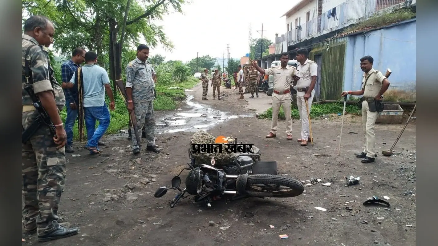 Dhanbad Crime News: बीसीसीएल के मुराईडीह कोलियरी में वर्चस्व की लड़ाई, जमकर हुई गोलीबारी-बमबाजी