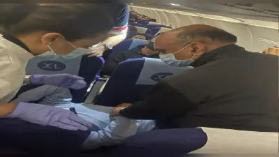 विमान में बीमार मरीज का केंद्रीय मंत्री ने किया इलाज, पीएम मोदी बोले शानदार काम