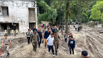 PHOTOS: तीन दिन से लापता 62 लोग जिंदा मिले, सिक्किम के सीएम ने खुद संभाली कमान