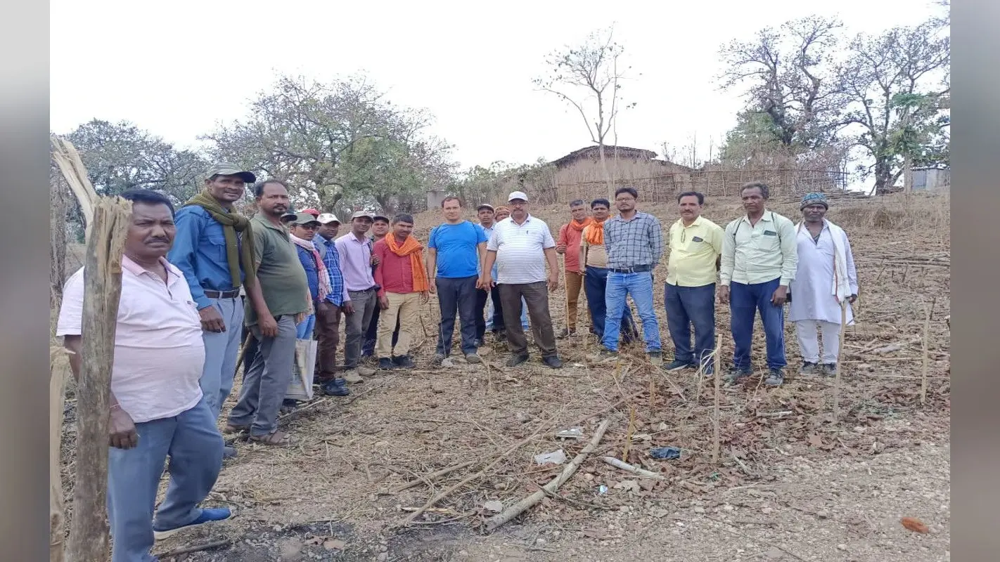 झारखंड : बेतला में ग्रामीणों की सुरक्षा को लेकर बाघ के हमले वाले ठिकाने पर जमे हैं वनकर्मी