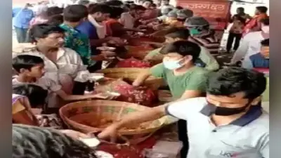 घर आई नन्हीं परी, तो स्टॉल लगाकर सभी को फ्री में भर पेट खिला रहे गोलगप्पे