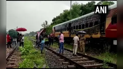 केरल: अलप्पुझा-कन्नूर एक्जीक्यूटिव एक्सप्रेस में लगी आग, इसी ट्रेन में शाहरुख ने लगाई थी आग