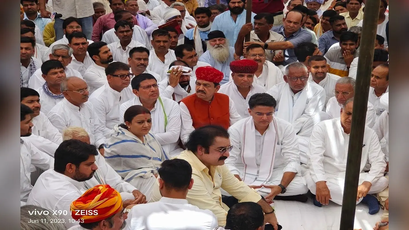 राजस्थान: ‘हर गलती सजा मांगती है’, पायलट का गहलोत पर तंज, कहा- नीली छतरी वाला करेगा इंसाफ