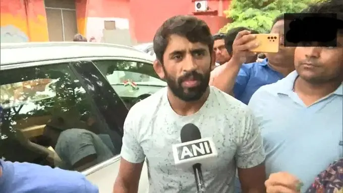चंद्रशेखर आजाद से मिलने अस्पताल पहुंचे पहलवान साक्षी मलिक- बजरंग पूनियां , हमलावरों की गिरफ्तारी की मांग उठाई
