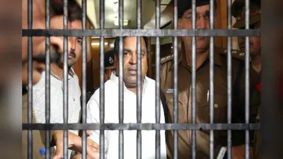 High Court: जेल की सलाखों से बाहर आएगा गायत्री प्रजापति, बेटी की शादी के लिए मिली एक सप्ताह की पैरोल