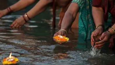 Ganga Saptami 2023: सर्वार्थ अमृत सिद्धि योग के सुयोग में गंगा सप्तमी आज, गंगा स्नान व पूजन होगा शुभकारी