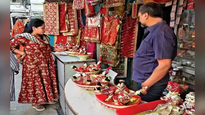 गणगौर सिंधारा उत्सव को लेकर रांची के बाजार में बढ़ी रौनक, नवविवाहिताओं में पूजा को लेकर दिख रहा है खासा उत्साह