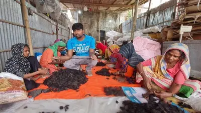 Dragon Fruit Farming: बंजर जमीन पर शुरू की ड्रैगन फ्रूट की खेती, लाखों में कमा रहा है यह इंजीनियर