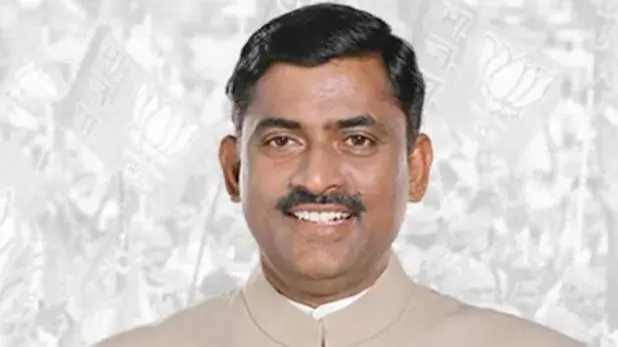 भारत चीन विवाद : भाजपा के राष्ट्रीय महासचिव ने राहुल गांधी पर साधा निशाना, बोले- उनकी रुचि सत्ता में, न कि सेना हित में
