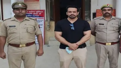 Gaurav Taneja: यूट्यूबर गौरव तनेजा को मेट्रो में जन्मदिन मनाना पड़ा महंगा, जानें क्या है पूरा मामला