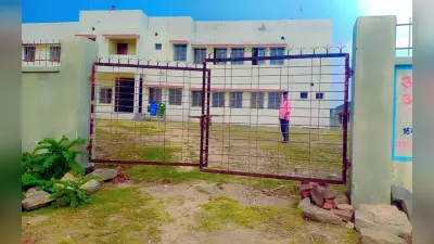 झारखंड: बदहाल हैं करोड़ों की लागत से बने सरकारी स्वास्थ्य उपकेंद्र, ग्रामीण प्राइवेट में इलाज कराने पर मजबूर