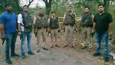 UP News: गाजियाबाद के गरिमा गार्डन में सड़क पर पढ़ी गई जुमे की नमाज, पुलिस ने दरज की FIR, वीडियो वायरल