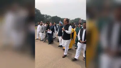 पार्टी में टूट से डरी कांग्रेस आलाकमान ! असंतुष्टों को मनाने के लिए सोनिया ने खुद संभाला मोर्चा