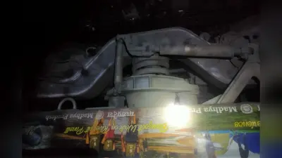 झारखंड : ट्रेन रद्द हुई तो यात्रियों ने स्टेशन पर काटा बवाल, फुल रिफंड की मांग, टिकट काउंटर में तोड़फोड़