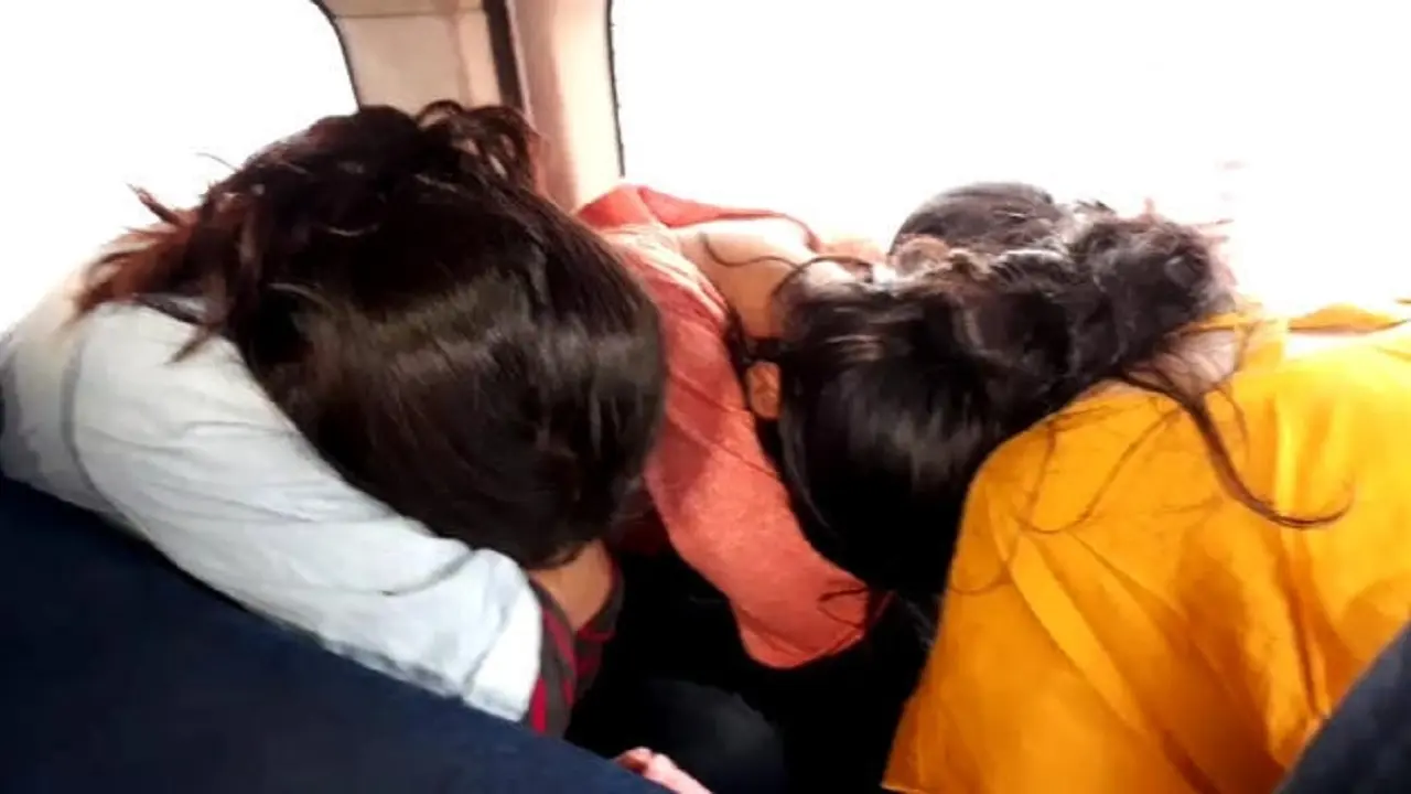 Bihar Crime: भागलपुर से लड़कियों को नशा खिलाकर ले जाती थीं दूसरे राज्य, सौदा करने वाली दो दलाल गिरफ्तार