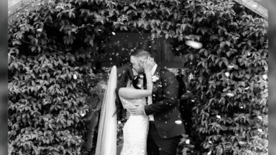 Glenn Maxwell Wedding: आईपीएल से पहले ग्लेन मैक्सवेल ने भारतीय मूल की विनी रमन से रचायी शादी, PIC