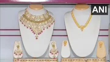 अब बिना हॉलमार्क के गहनों की नहीं होगी बिक्री, सरकार ने बनाया नया नियम, जानें क्या होता है हॉलमार्क और क्यों है जरूरी…