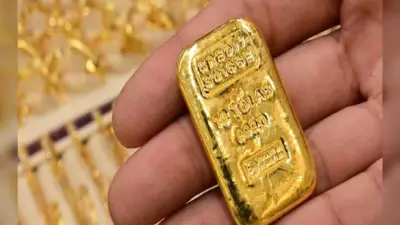 Gold Rate : सोने की कीमत में गिरावट, चांदी भी सस्ता हुआ, जानें कीमत