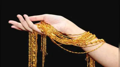 Gold Price Today : सोना-चांदी की कीमतों में फिर आई तेजी, वायदा बाजार में सटोरियों की लिवाली से बढ़ा दाम