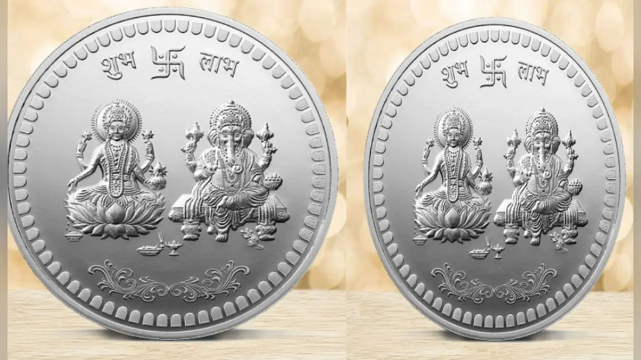 Dhanteras 2020 : बाजार में खरीदने जा रहे हैं सोने या चांदी का सिक्का, तो ऐसे करें असली-नकली की पहचान