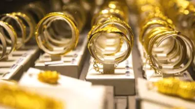 Gold Silver Price: आम आदमी की पहुंच से दूर हो रहा सोना, चार दिन से बढ़ रहे भाव, ऐसे चेक करें लेटेस्ट रेट