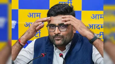 Gujarat News : गुजरात में ‘आप’ प्रमुख गोपाल इटालिया गिरफ्तार, जानें वजह