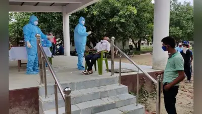 बिहार के गोपालगंज में कोरोना मरीज मिलने पर मार्केट सील, बस स्टैंड के समीप पुलिस बल तैनात