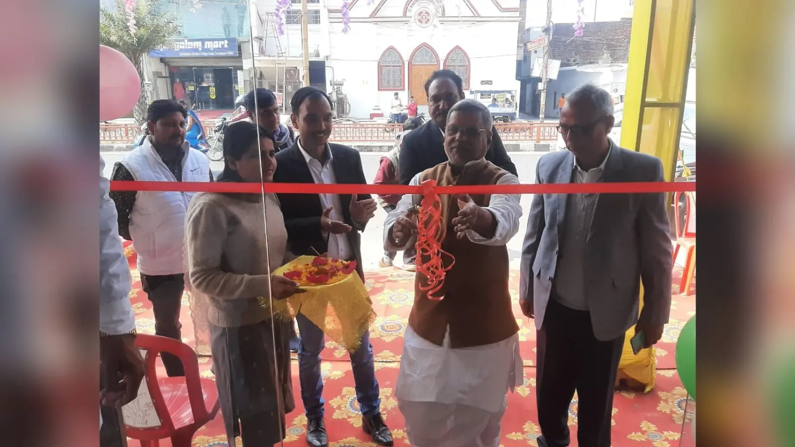गोरखपुर से युवाओं को मिलेगा विदेश जाने का मौका, MLC देवेंद्र प्रताप ने RJ इंटरनेशन सर्विसेस का किया शुभारंभ