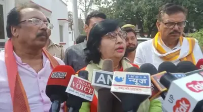समोसे के ठेले पर मिला आंगनबाड़ी केंद्र का सोयाबीन ऑयल, मंत्री प्रतिभा शुक्ला ने दिए कार्रवाई के निर्देश