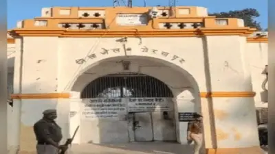 Gorakhpur: जेल में तैयार हो रही जड़ी बूटी, कैदी बता रहे किस बीमारियों में होगा इनका इस्तेमाल
