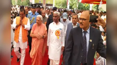 UP News: राज्यपाल आंनदीबेन पहुंची लखीमपुर, कहा- गुजरात का फार्मूला अपनाकर दूर करें बच्चों का कुपोषण