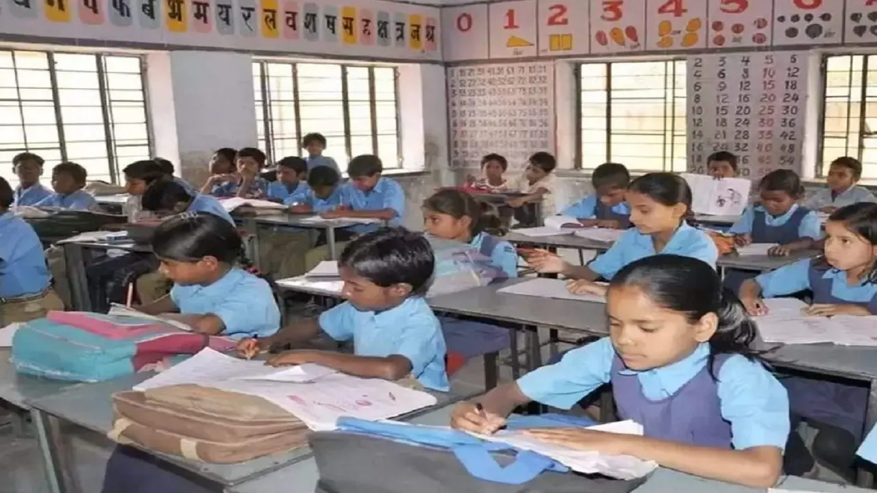 अब इंडिया नहीं ‘भारत’… NCERT की सभी किताबों में देश का नाम बदलने की सिफारिश, मंजूरी का इंतजार