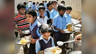 WB News: पश्चिम बंगाल में पीएम पोषण योजना पास या फेल? केंद्र ने CAG से ऑडिट करने को कहा