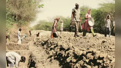 झारखंड के मजदूरों को नहीं मिल रहा काम, नेताओं के खाते में जा रहे मनरेगा के पैसे