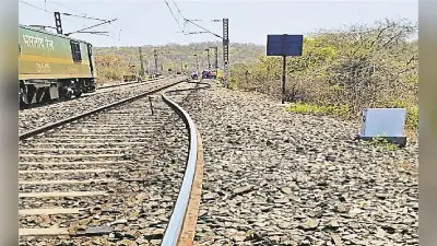 बिहार में प्रचंड गर्मी से टेढ़ी हो गयी रेल की पटरी, बच गयी हटिया-पटना एक्सप्रेस, तीन घंटे तक फंसी रहीं ट्रेन
