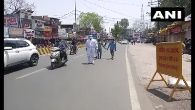 पुलिस ने कोरोना पॉजिटिव और निगेटिव को एक ही हथकड़ी में जकड़ा और करा दिया पैदल मार्च