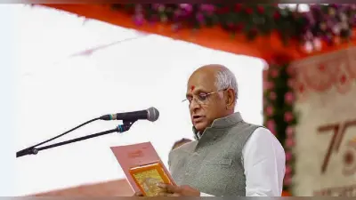 गुजरात कैबिनेट: रुपाणी सरकार के सभी मंत्रियों की छुट्टी,भूपेंद्र पटेल मंत्रिमंडल में 24 नये विधायकों ने ली शपथ