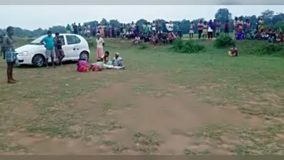 फुटबॉल मैच देख रहा था ऑटो यूनियन का नेता, अपराधी आये और सटाकर सिर में मार दी गोली