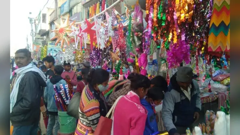 Happy Christmas 2020: गुमला धर्मप्रांत के 39 चर्चों में छायी क्रिसमस पर्व की खुशी